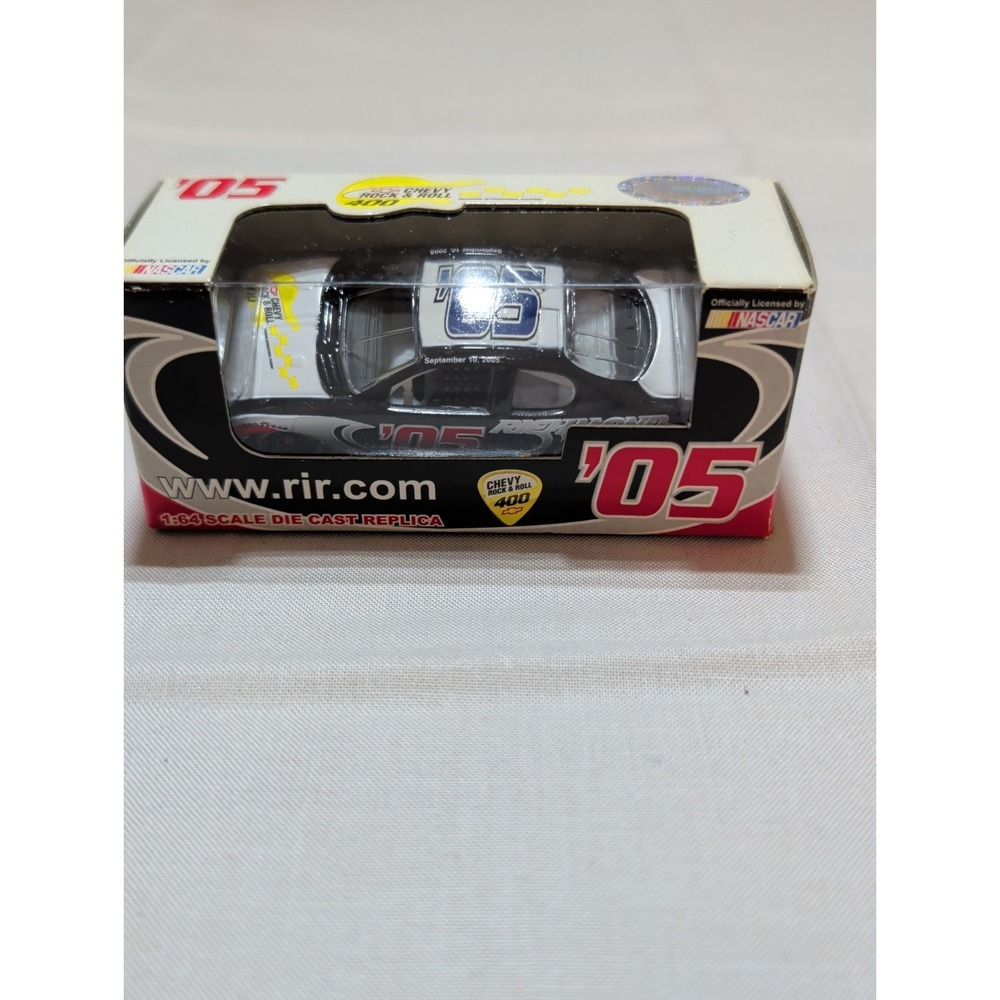 Team Caliber 2005 NASCAR Chevy Rock & Roll 400 Diecast 1/64 New In Box